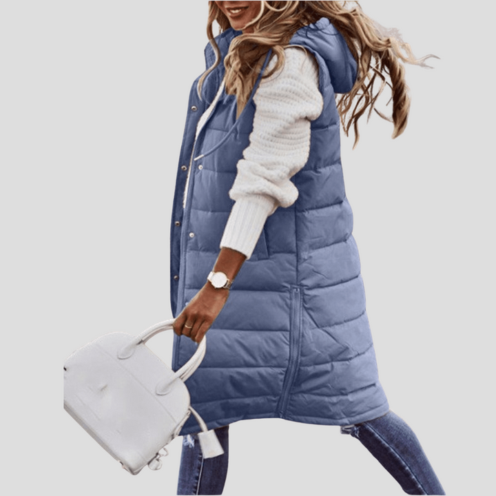 Dame hettevest, en varm bodywarmer for høst- og vårklær. Komfortabelt og ermeløst yttertøy for fritid.