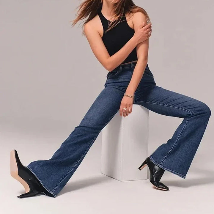 Allsidige kvinner jeans, høy midje, utsvingt, stretch for komfort hele dagen.
