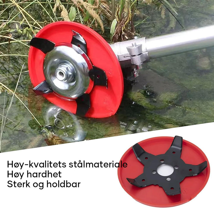 Multifunksjonell ugressskive, et robust gressklipperutstyr for allsidig plenpleie og vedlikehold.