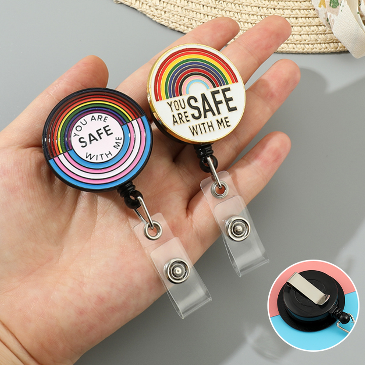 Unisex emaljert regnbue brosjepinne, fargerik pride tilbehør i metall.