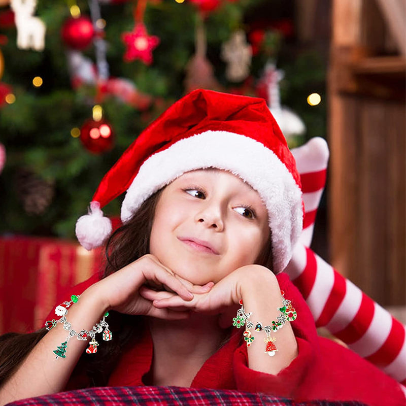Jenters gjør-det-selv julekalender armbåndsett. Lag egne unike smykker til advent.