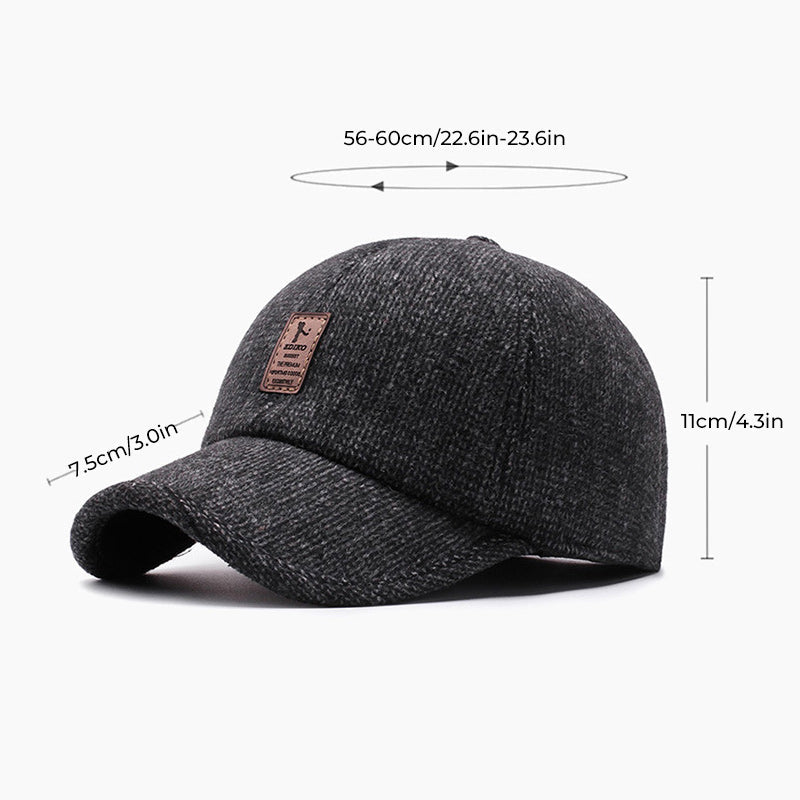 Vintercaps med øreklaffer og snapback. Justerbar unisex hatt for en perfekt og varm passform. [[lstfy-media:9]]