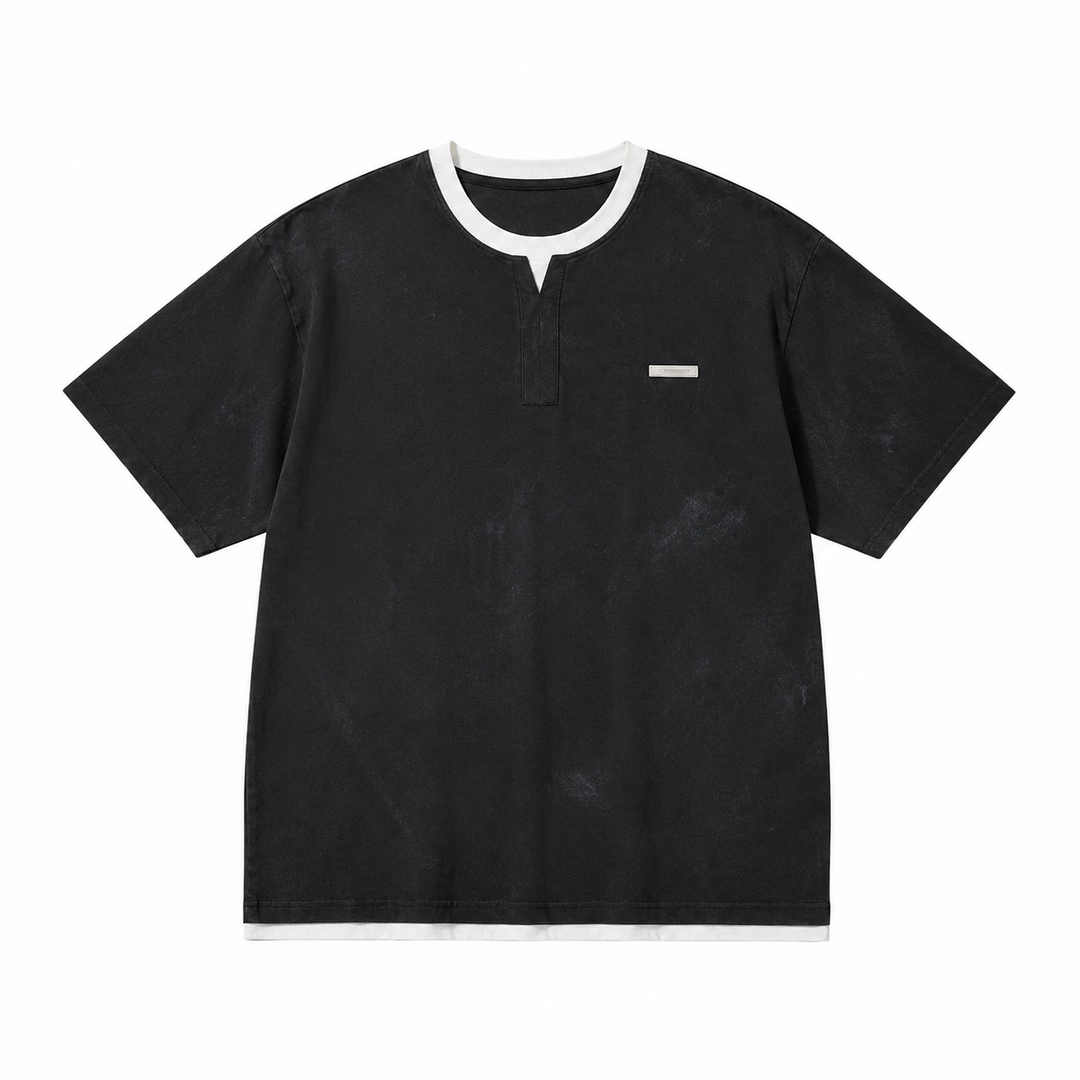 Komfortabel herre Henley t-skjorte i tungvekts bomullsblanding. Kortermet lag-på-lag design, perfekt for hverdag.