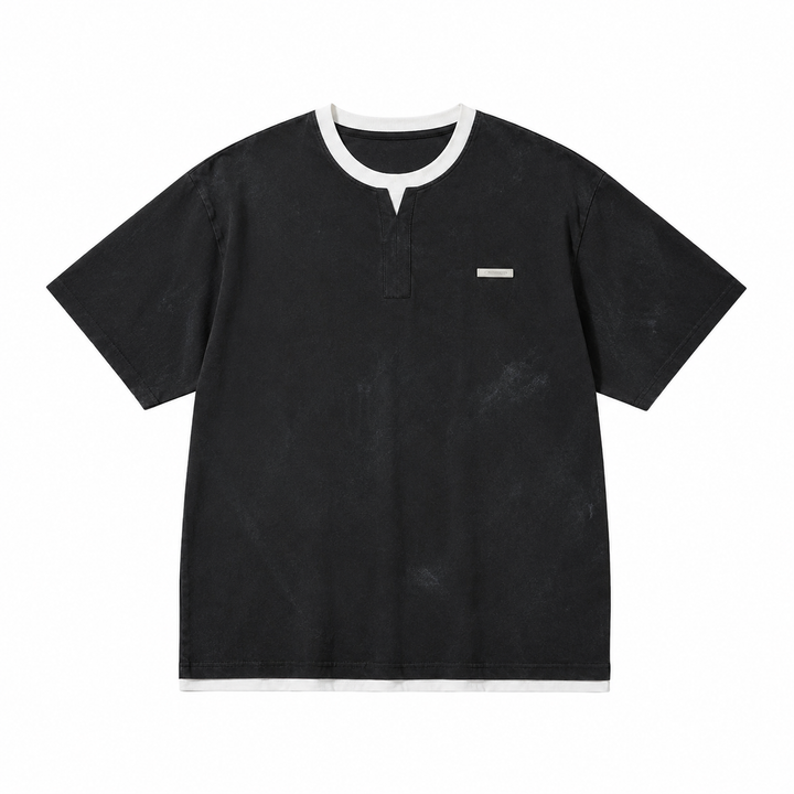 Komfortabel herre Henley t-skjorte i tungvekts bomullsblanding. Kortermet lag-på-lag design, perfekt for hverdag.