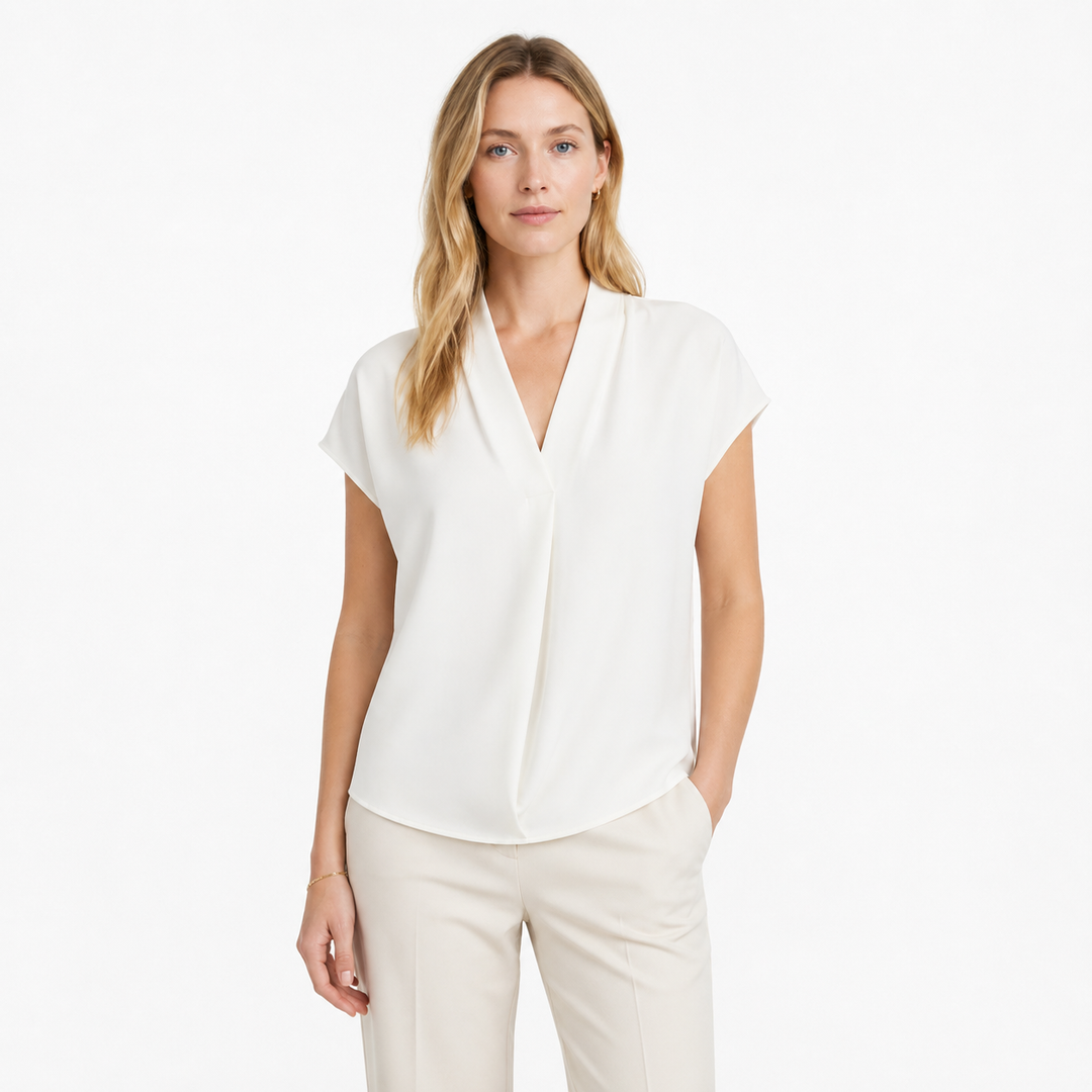 Dame V-hals T-skjorte i myk stretchkvalitet, perfekt for hverdag og sommer. Komfortabel og minimalistisk topp.