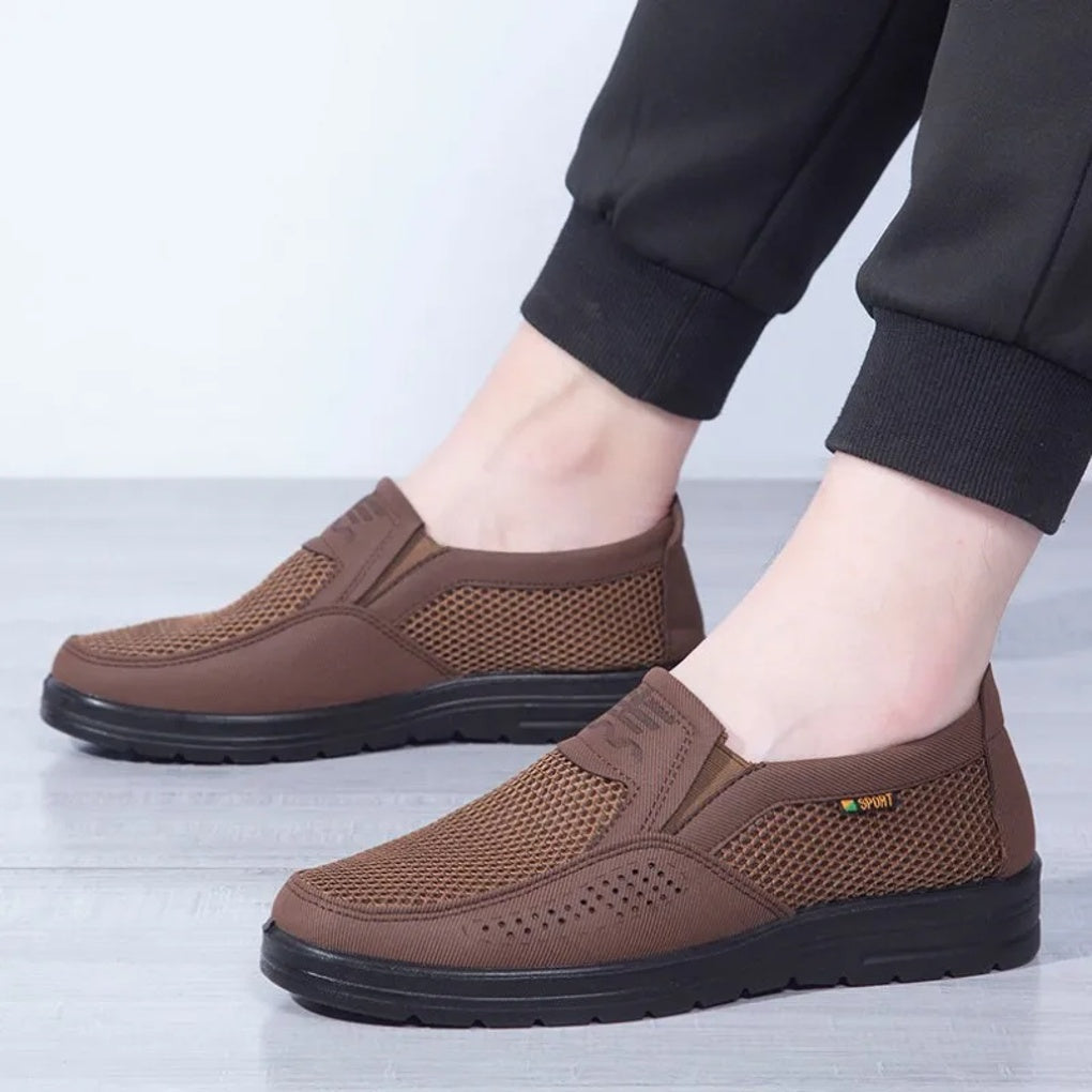 Myke, pustende herre loafers; lette komfortsko for hverdagseleganse. Ideelle som casual vår- eller sommersko.