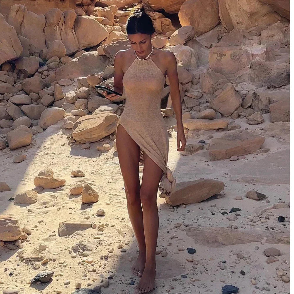 Sexy gjennomsiktig dame strandkjole med halterneck, elegant polyester maxikjole for fest og mote.