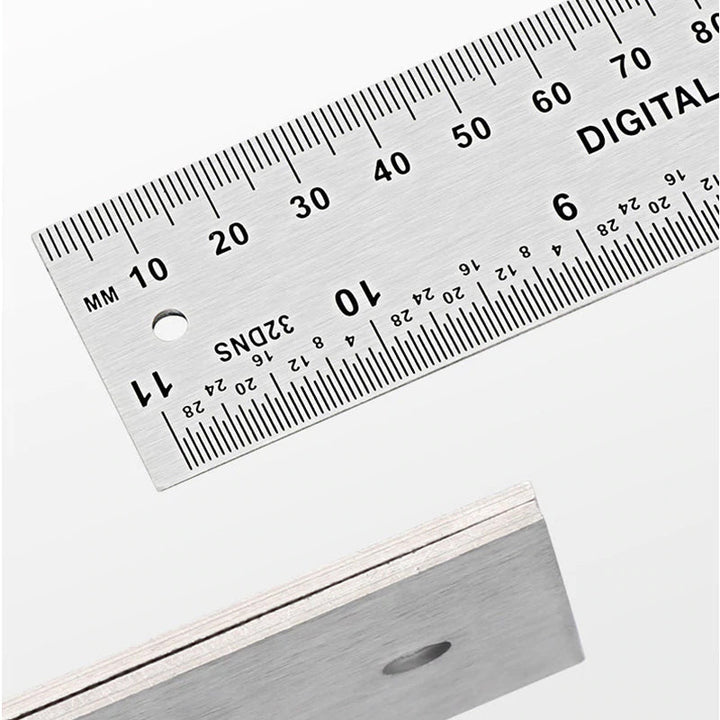 Digital linjal og vinkelmåler. LCD-skjerm sikrer presis avlesning for trearbeid og DIY.