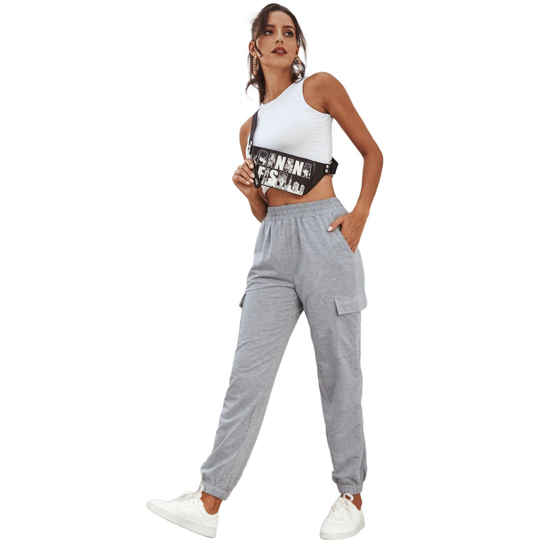 Mote dame cargobukse for en avslappet casual look. Elastisk midje og sidelommer sikrer komfort og stil, vår/sommer.