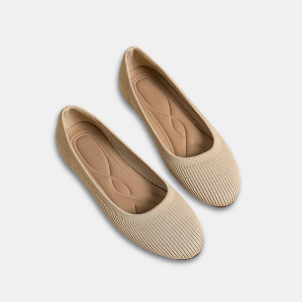 Beige komfortable ballerinasko for kvinner, elegante flate sko for hverdag og fritid.