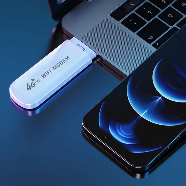 Hvit bærbart WiFi-kort med LED-indikator, klar til å koble deg til raskt trådløst internett.