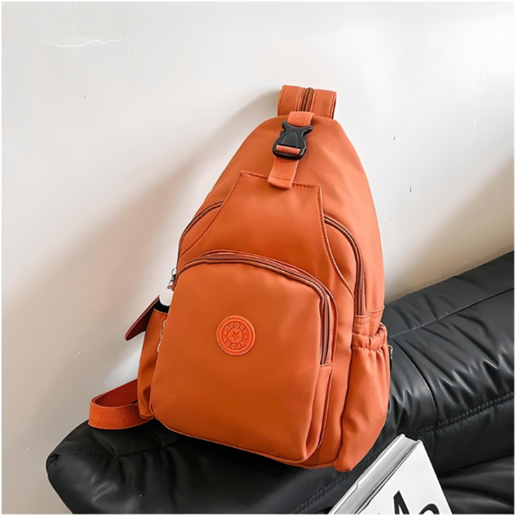 Smart, lettvekt crossbody veske med flere rom, perfekt for organisering av verdisaker på reise eller i hverdagen.