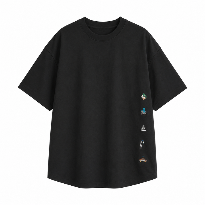 Komfortabel herre t-skjorte i retro stil med broderi. Løs passform for en avslappet sommer-look. Trendy streetwear.