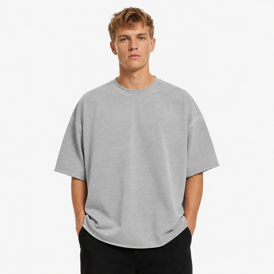 Herre vintage t-skjorte, oversized, vasket bomull. Perfekt for streetwear og casual stil.