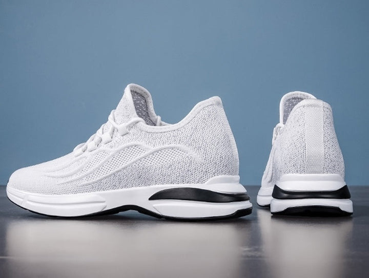 Svarte moderne sneakers, gir 7 cm høydeøkning, stil og komfort for menn.