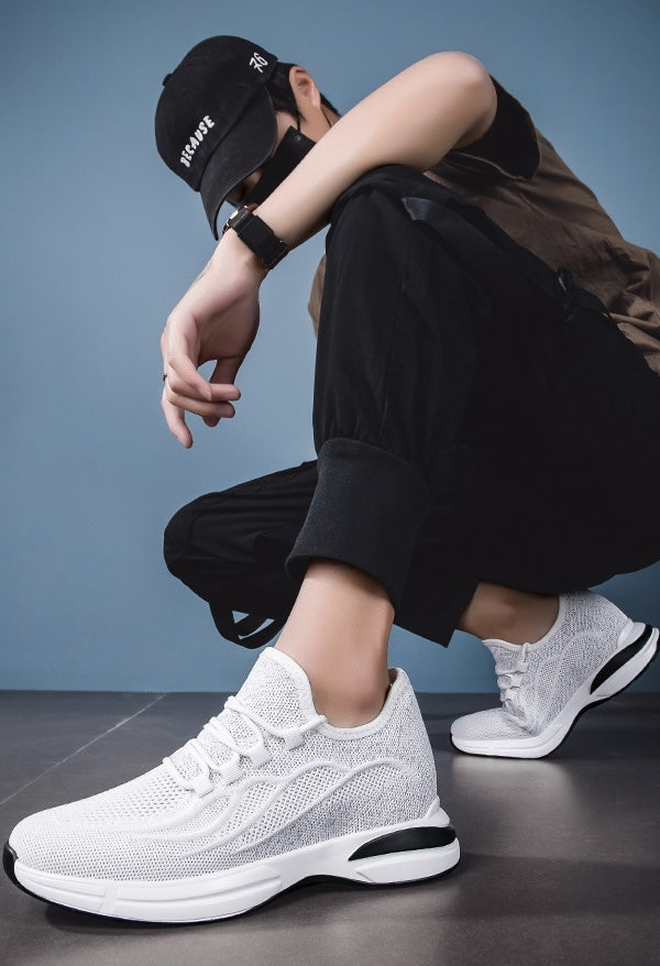 Hvite sneakers for menn, lettvekt og komfortable, med diskret høydeøkning (7 cm).