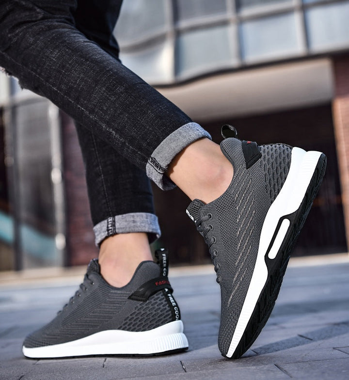 Komfortable og stilige menns sneakers, høydeøkende fritidssko med 6 cm løft.