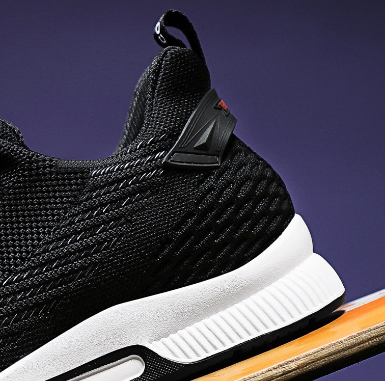 Sporty herre sneakers, høydeøkende og komfortable, gir 6 cm ekstra lengde.