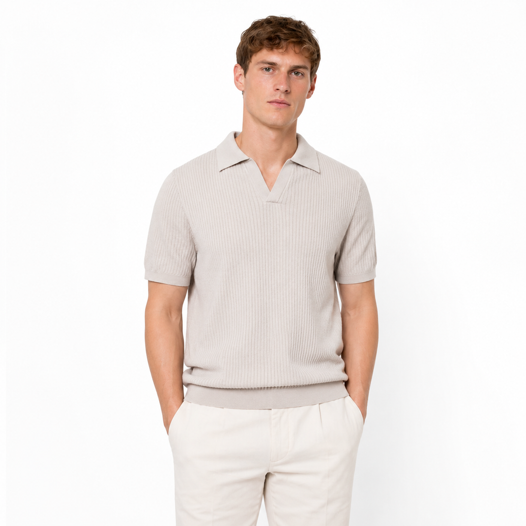 Allsidig herre polo skjorte. Kan styles for fritid, sommer eller business casual. En klassisk og elegant basisplagg.
