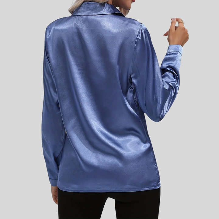 Moderne og elegant damebluse for kvinner. Langermet skjorte som løfter enhver garderobe.