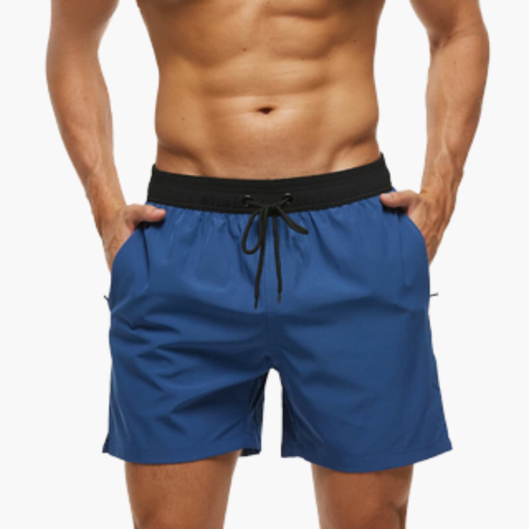 Stilige herre badeshorts for sommeren, lettvekt og perfekte som strandklær.