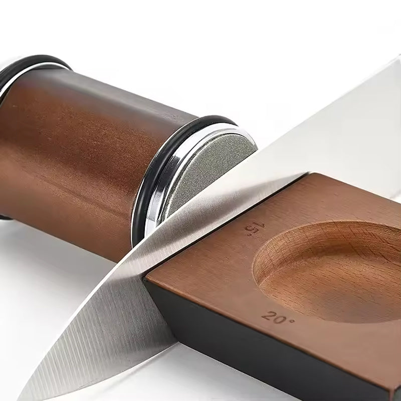 Rullende knivsliper som garanterer perfekt skarphet på alle kokkekniver med diamantplater for matlaging.