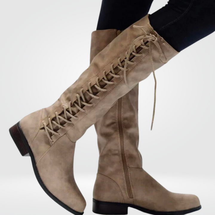 Komfortable dameboots med elegant design. Allsidige, høye støvler for kvinner, ideelle for både høst og vinter.
