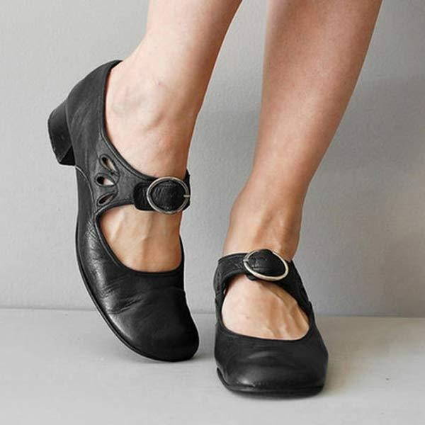Brun slip-on damesko med lav hæl, ideell for hverdags eleganse og optimal komfort.
