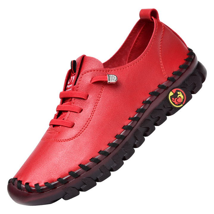 Stilrene slip-on lærsko for kvinner, ideelle som casual komfortsko for enhver anledning.