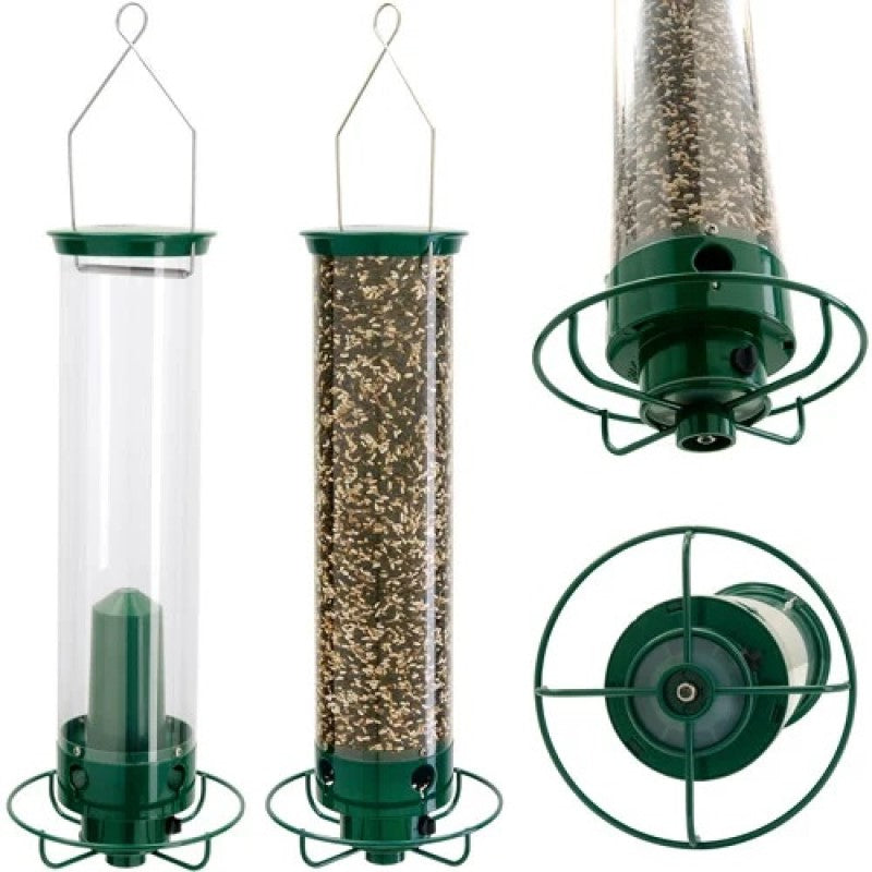 Beskyttende fuglemater med ekornsikkert design og spinnfunksjon, sikrer at hagefugler kan spise uforstyrret.