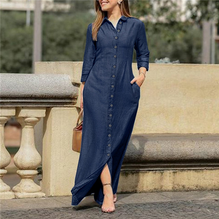 Elegant vårkjole i denim for kvinner. Langermet, med funksjonelle knapper for et stilfullt fritidsantrekk.