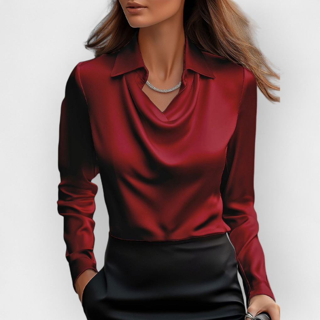 Avslappet passform damebluse med elegant vannfallskrage, komfortabel og chic skjorte.