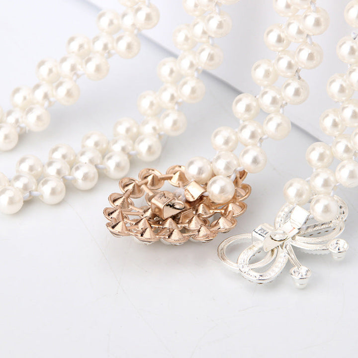 Skinnende elegant perlemidjekjede med rhinestones, luksuriøst tilbehør for kvinner.