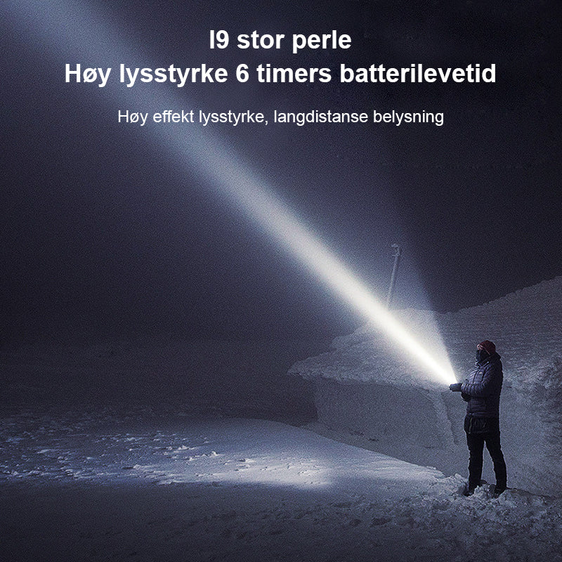 LED-lommelykt for friluftsliv. Vanntett design, kraftig belysning for camping og fjellturer.