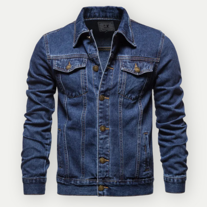 Klassisk mørkeblå herre denimjakke, en tidløs truckerjakke som passer til hverdagsbruk og fritid. Robust herrejakke.