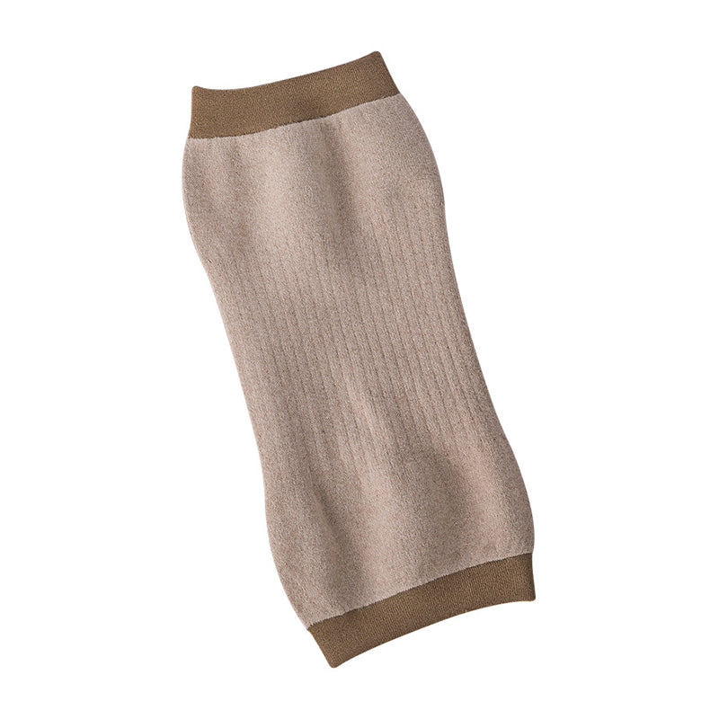 Slitesterke, varme strikkede knebeskyttere for unisex, med god passform og bevegelsesfrihet.
