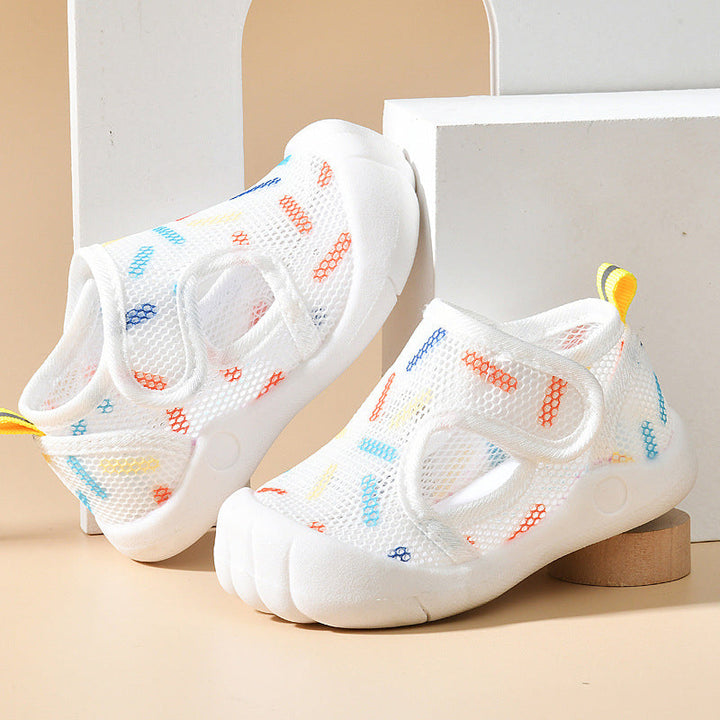 Støttende komfortsko for småbarn, unisex og sklisikre. Lette babysko med borrelås, bygget for babyens første skritt.