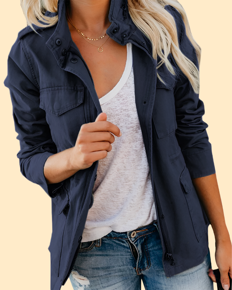 Klassisk blå denimjakke for damer. Allsidig vårjakke og høstjakke, komfortabel hverdagsjakke.