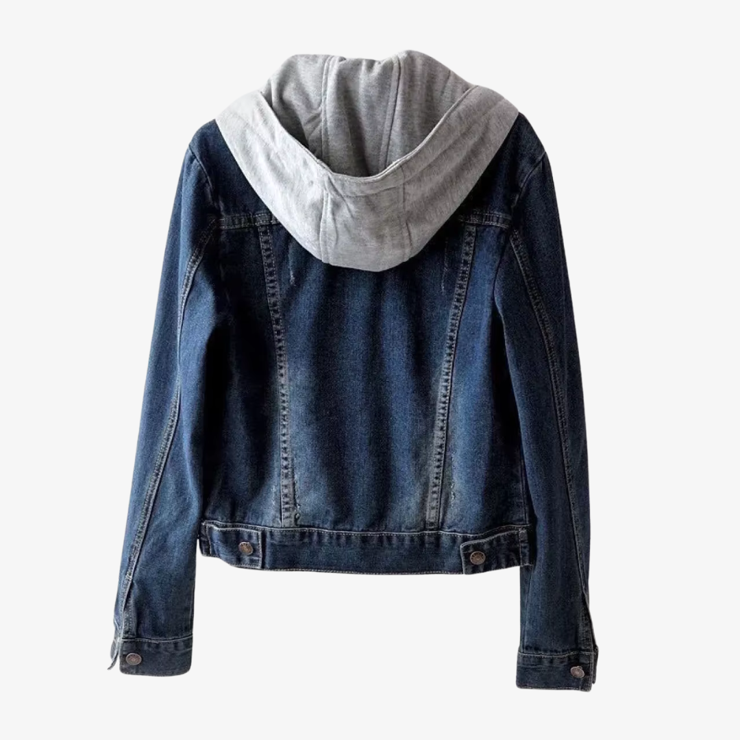 Casual himmelblå denimjakke til dame, kort modell med praktisk avtakbar hette.