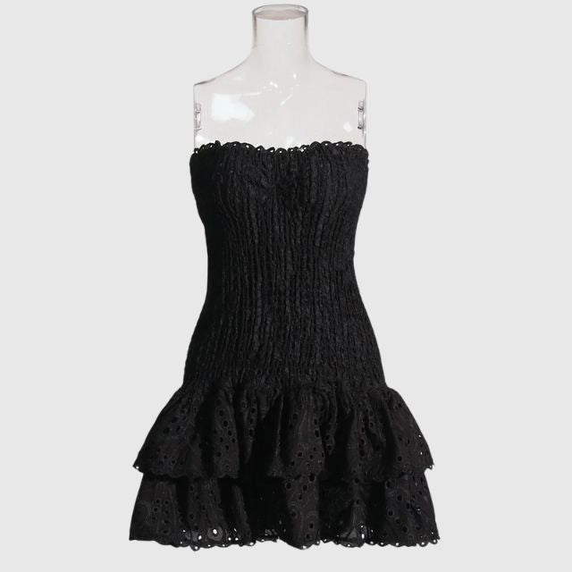 Minikjole dame, fargerik. Med rynket bandeau og vakkert paisleymønster. Perfekt sommerkjole i trendy stil.