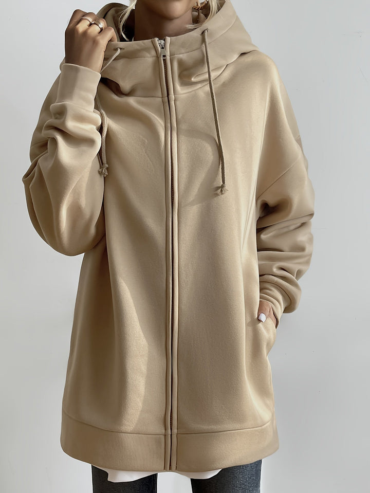 Moderne dame hettegenser med glidelås. Perfekt lag-på-lag genser for en kul og funksjonell look.
