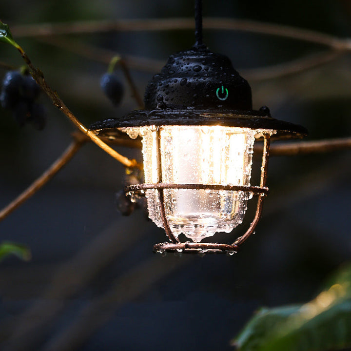 Bærbar oppladbar retro LED-lykt, vanntett og perfekt for camping, tur og friluftsliv.