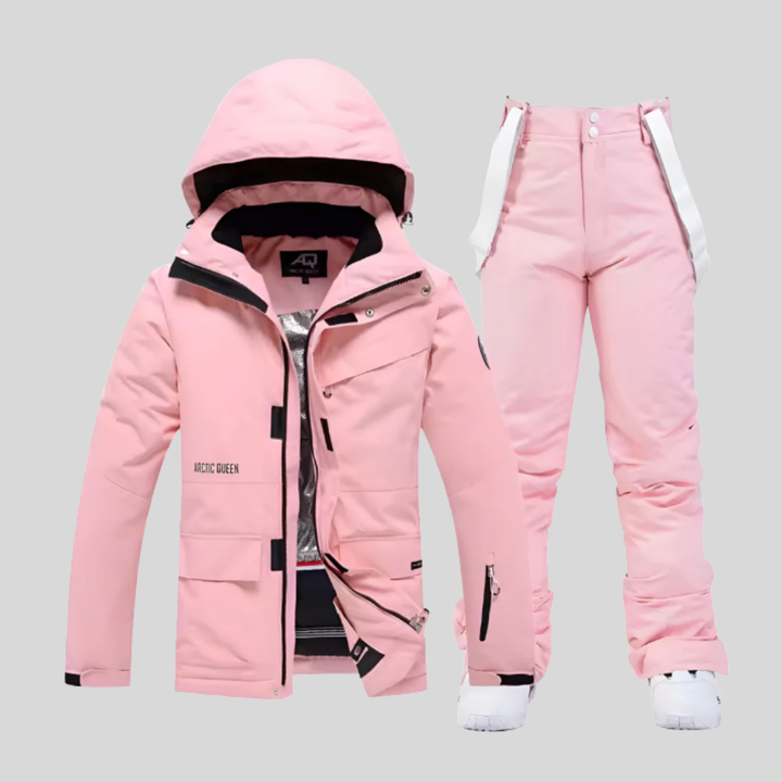 Helt nytt kvinners skisett, med fokus på funksjonalitet og moderne design. Perfekt for alpint og vintersport.