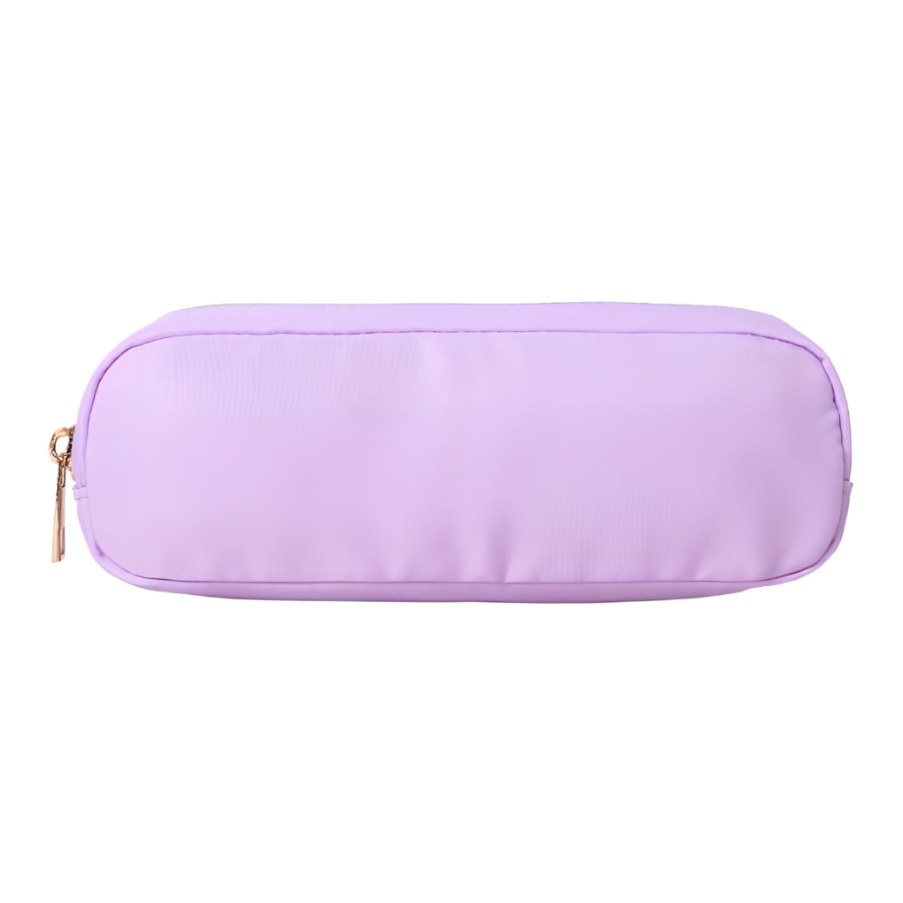 Moderne minimalistisk etui for skrivesaker og kontorartikler. Unisex design med praktisk glidelås i slitesterk nylon.