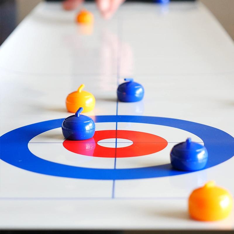 Curling for bordet! Et engasjerende familiespill, kompakt og perfekt for alle som elsker brettspill.