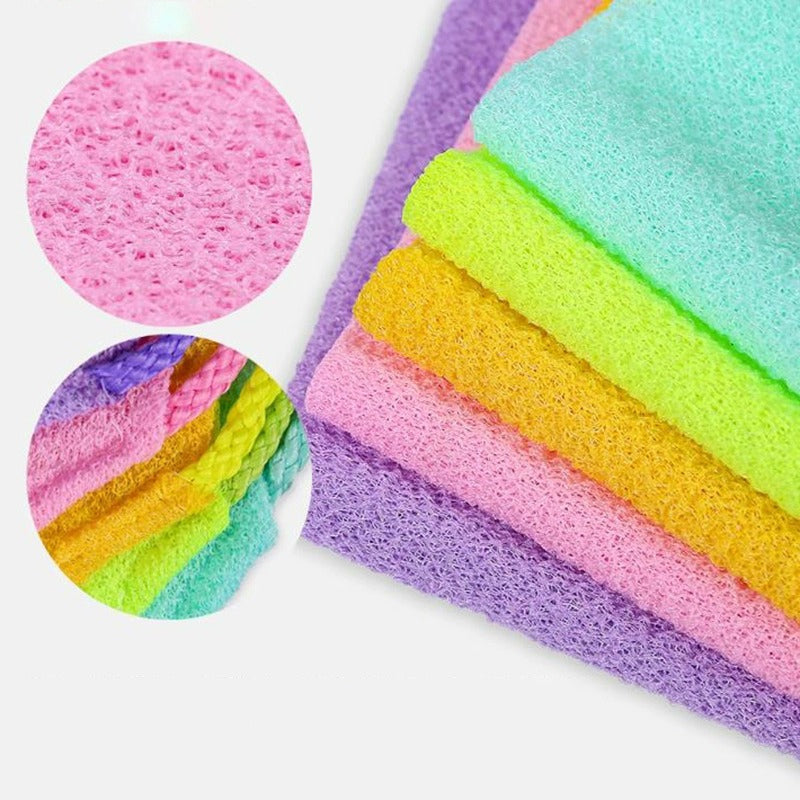 Fleksibel ryggskrubber som når hele ryggen for grundig hudpleie og hygiene.