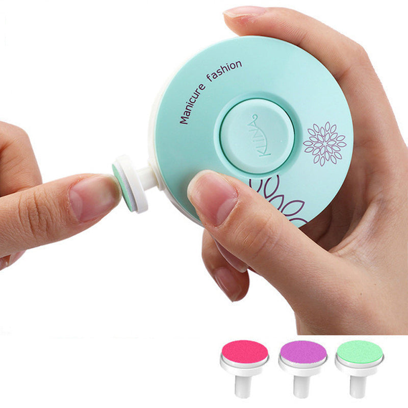 Komplett baby neglepleiesett: ergonomisk negleklipper, saks, fil og pinsett. Ideelt for foreldre og hygiene.