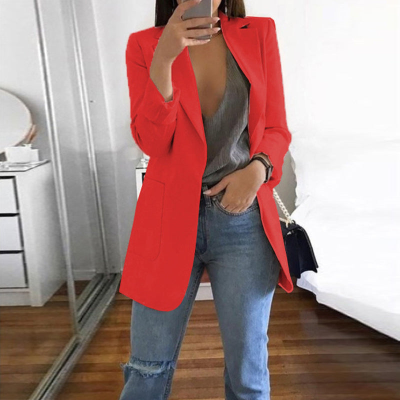 Hverdagsjakke for kvinner. En elegant og allsidig blazer i moderne snitt.