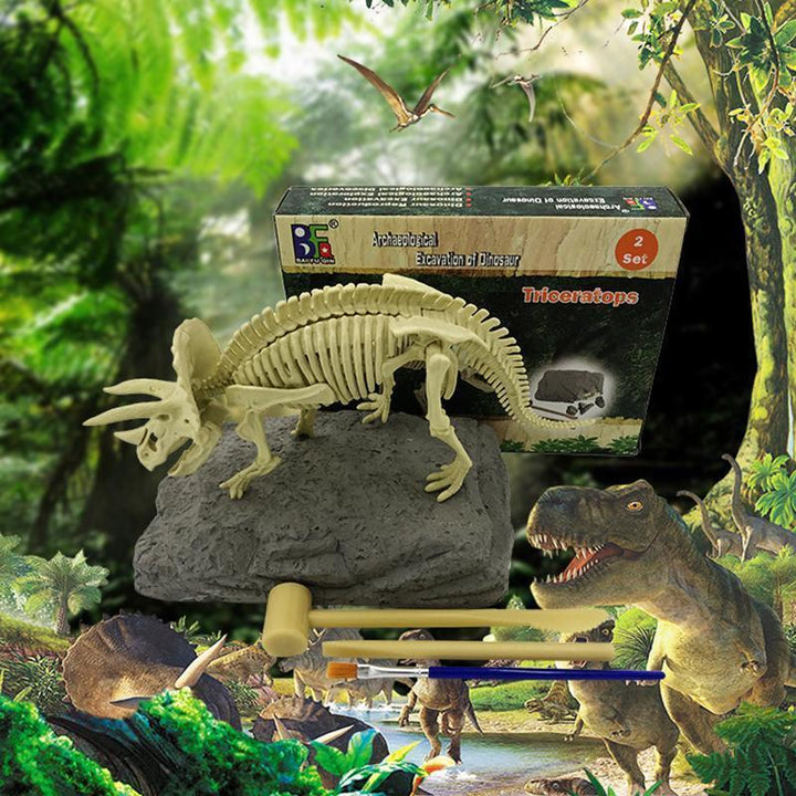 Utgravningssett med dinosaurfossil for barn. Oppdag arkeologi med denne DIY leken.