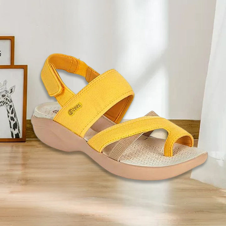 Justerbar damesportsandal med åpen tå og slingback-design for optimal passform og ventilasjon.